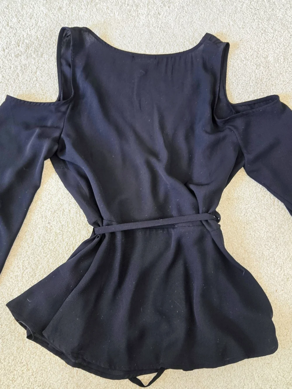 Leith- Black Women's Flowy Wrap Top, Open Shoulder Size S - Picture 6 of 7